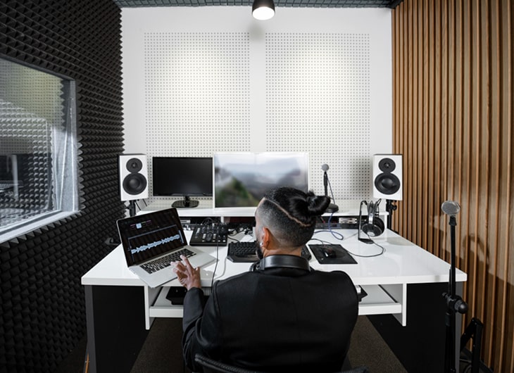 Sound System Terbaik untuk Studio Podcast: Panduan Lengkap 2025